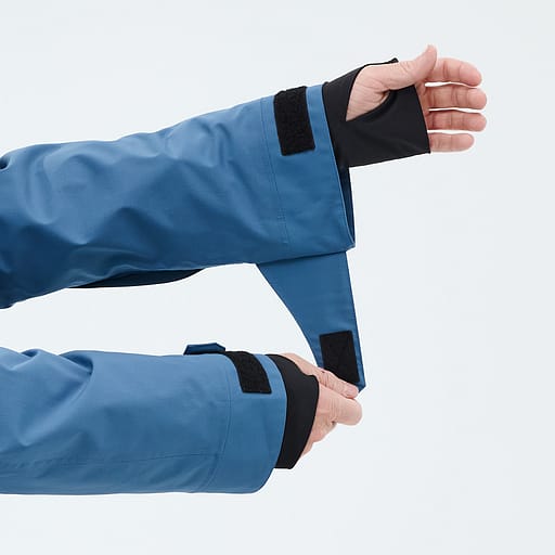 Oversized åbninger på ærmerne