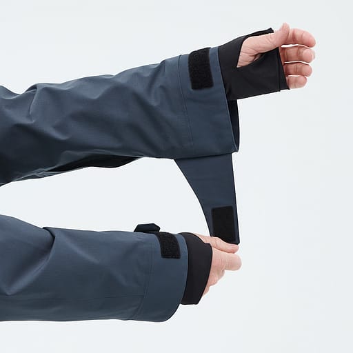 Oversized åbninger på ærmerne