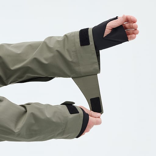 Oversized åbninger på ærmerne