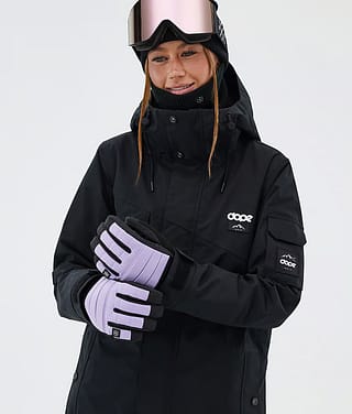 What’s the difference between gloves and mittens?