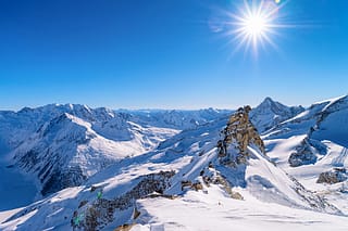 10 resorts for summer skiing in Europe | Montec Magazine